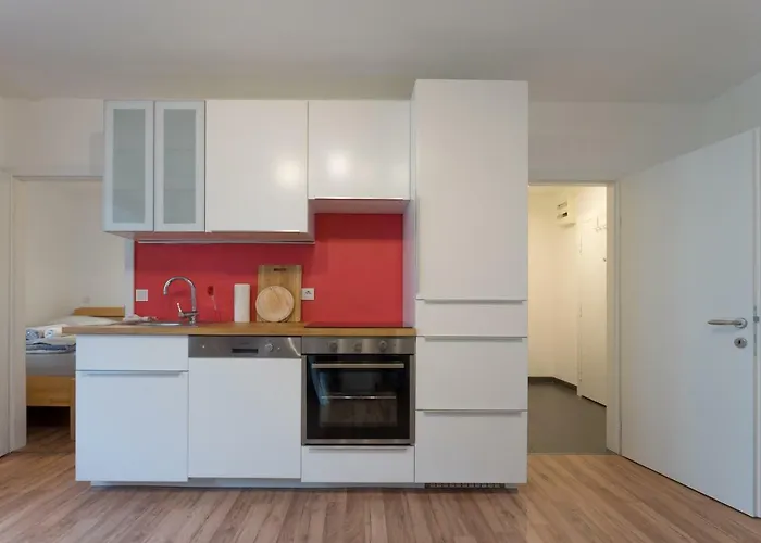 Apartment Spacious With Balcony Vienna