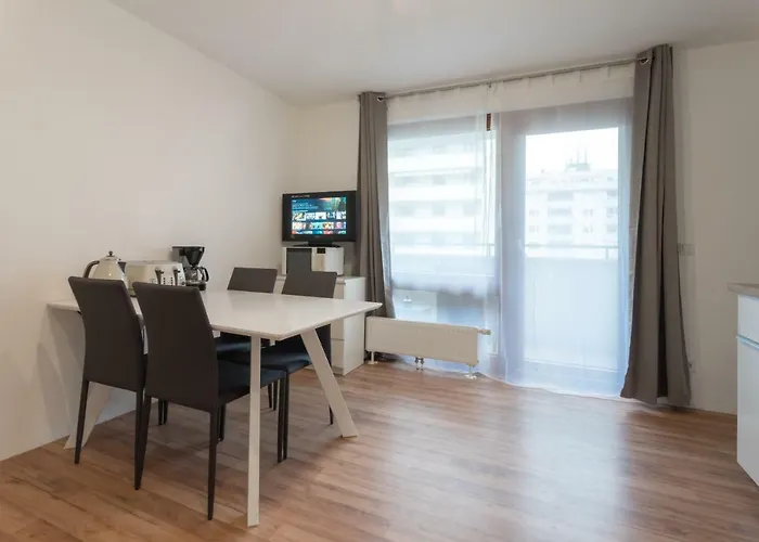 Spacious With Balcony Apartment